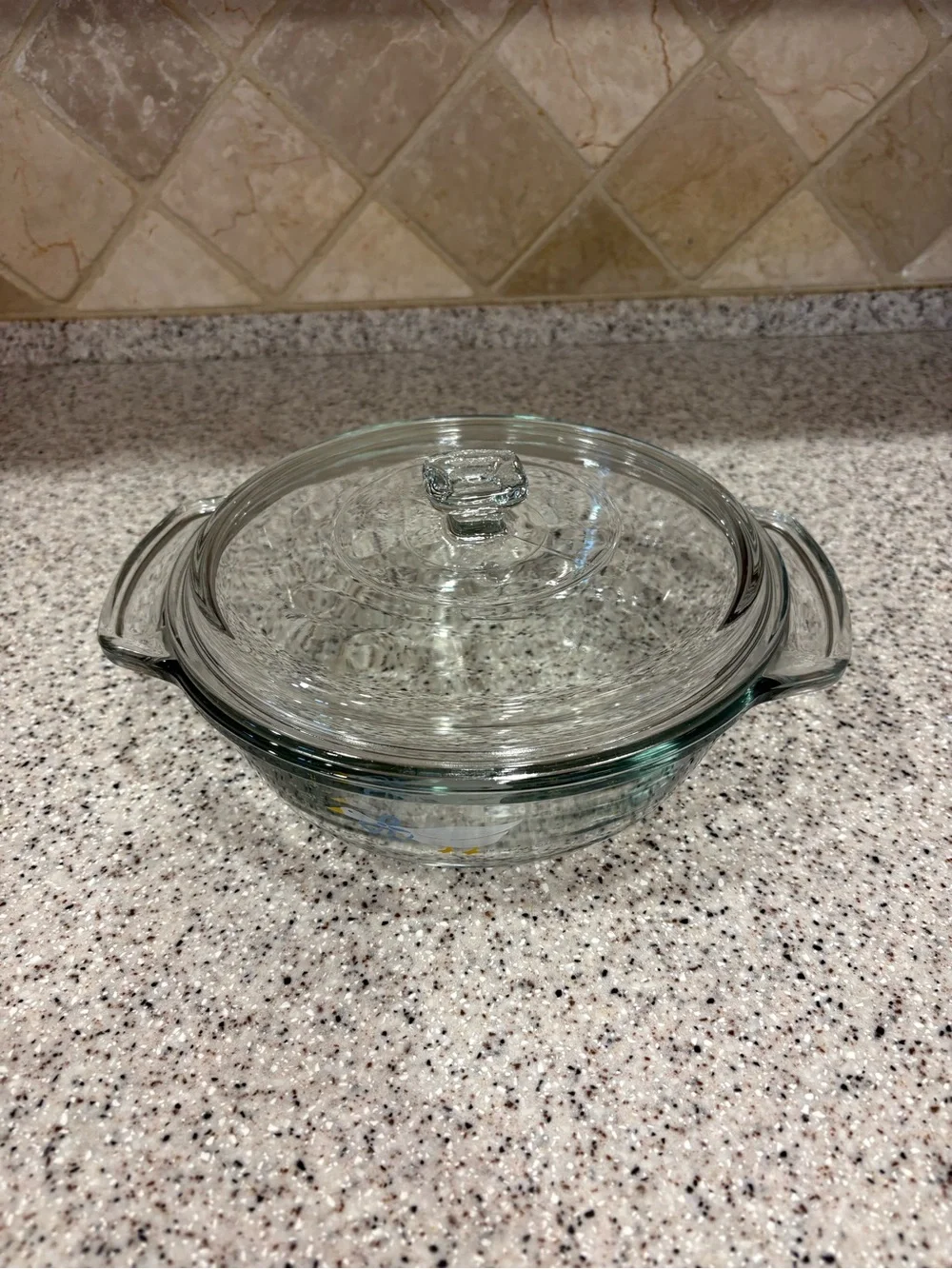1987 Anchor Hocking Ovenware 1.5-quart clear glass casserole dish